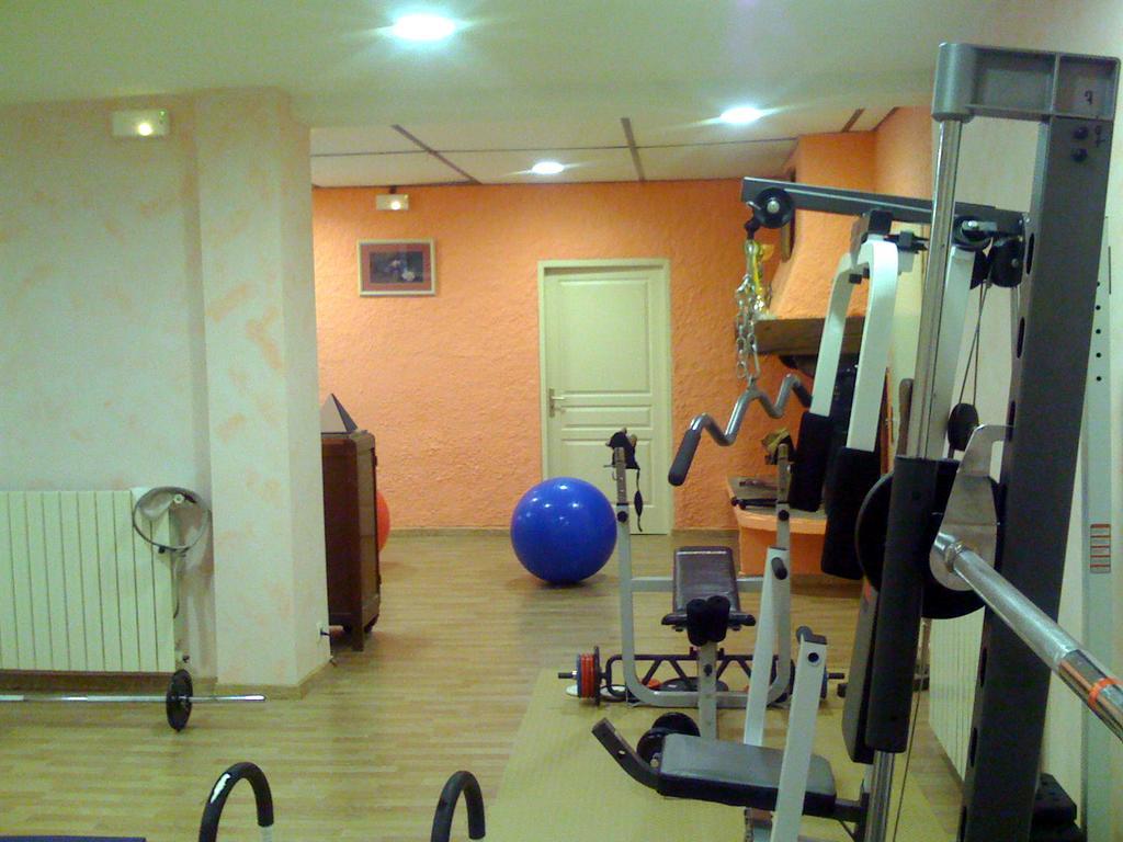 Appart'Hotel Bellevue Thermes De La Reine Bagneres-de-Bigorre Ngoại thất bức ảnh