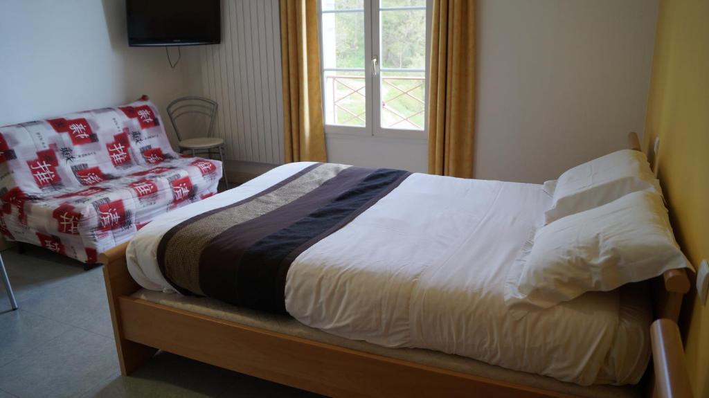 Appart'Hotel Bellevue Thermes De La Reine Bagneres-de-Bigorre Phòng bức ảnh